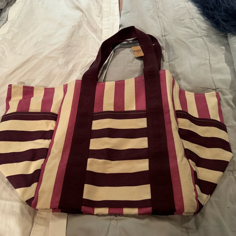 VS tote
